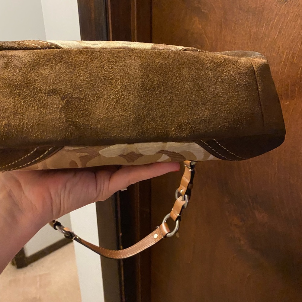 Coach bag w/ signature logo. Canvas with suede -leather strap. GREAT CONDITION. - Picture 3 of 16